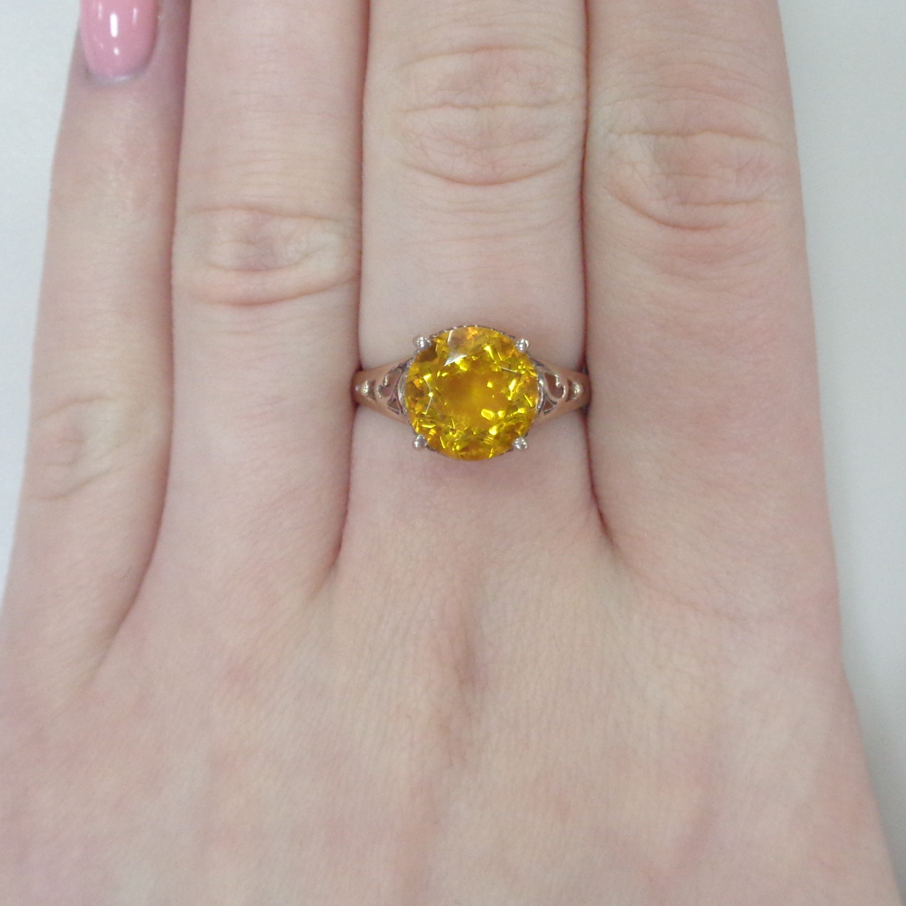 Серебряное кольцо с цитрином